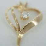 Beautiful-Diamond-Heart-Pendant-292866824690-3