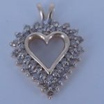 Beautiful-Heart-Pendant-With-Real-Diamonds-302112282141-3