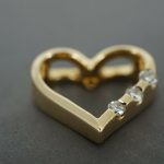 Beautiful-3-Diamond-Heart-Pendant-302067335359-6